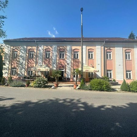 Park Hotel Nagyatád Екстериор снимка