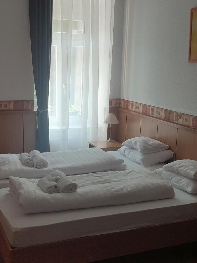Park Hotel Nagyatád Екстериор снимка