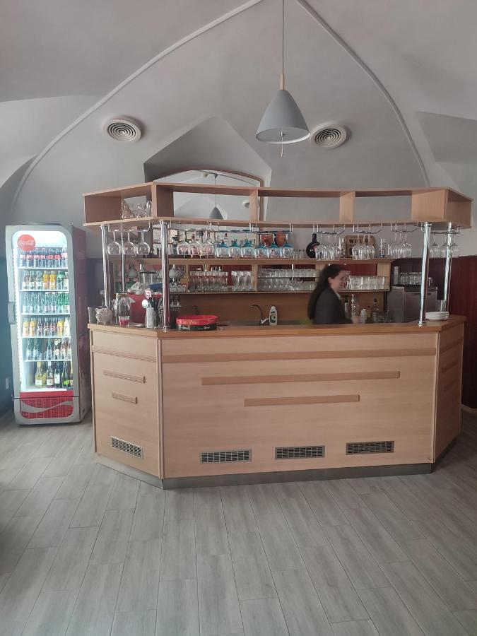 Park Hotel Nagyatád Екстериор снимка